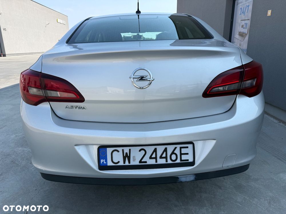 Opel Astra 1.6 Essentia EU6 - 6