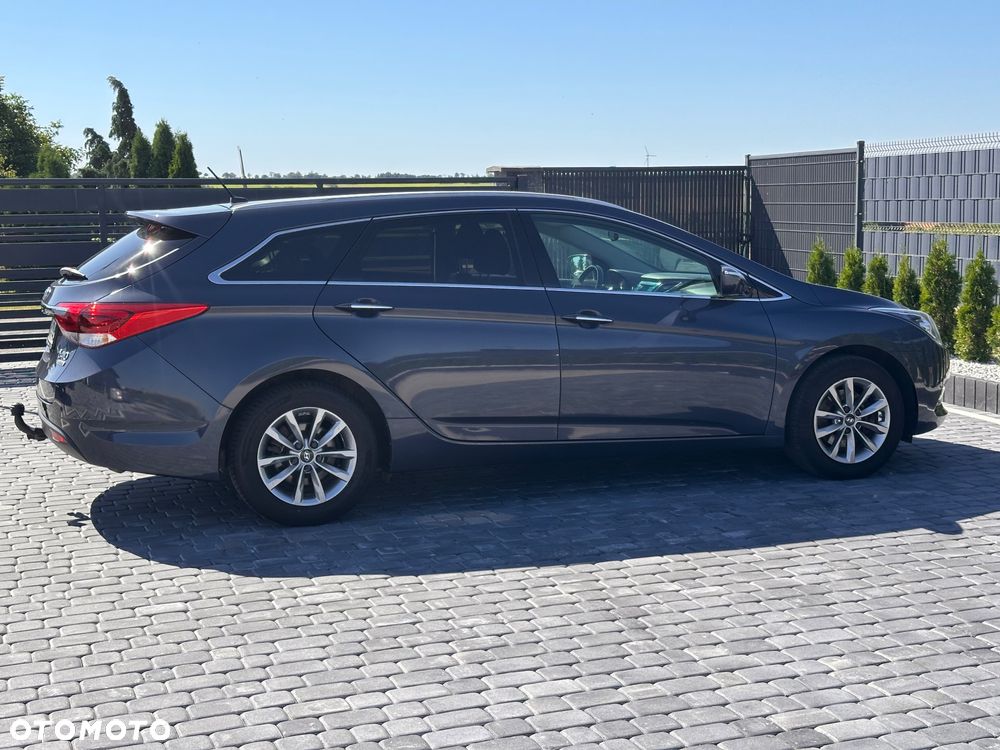 Hyundai i40 Kombi blue 1.7 CRDi Classic - 10