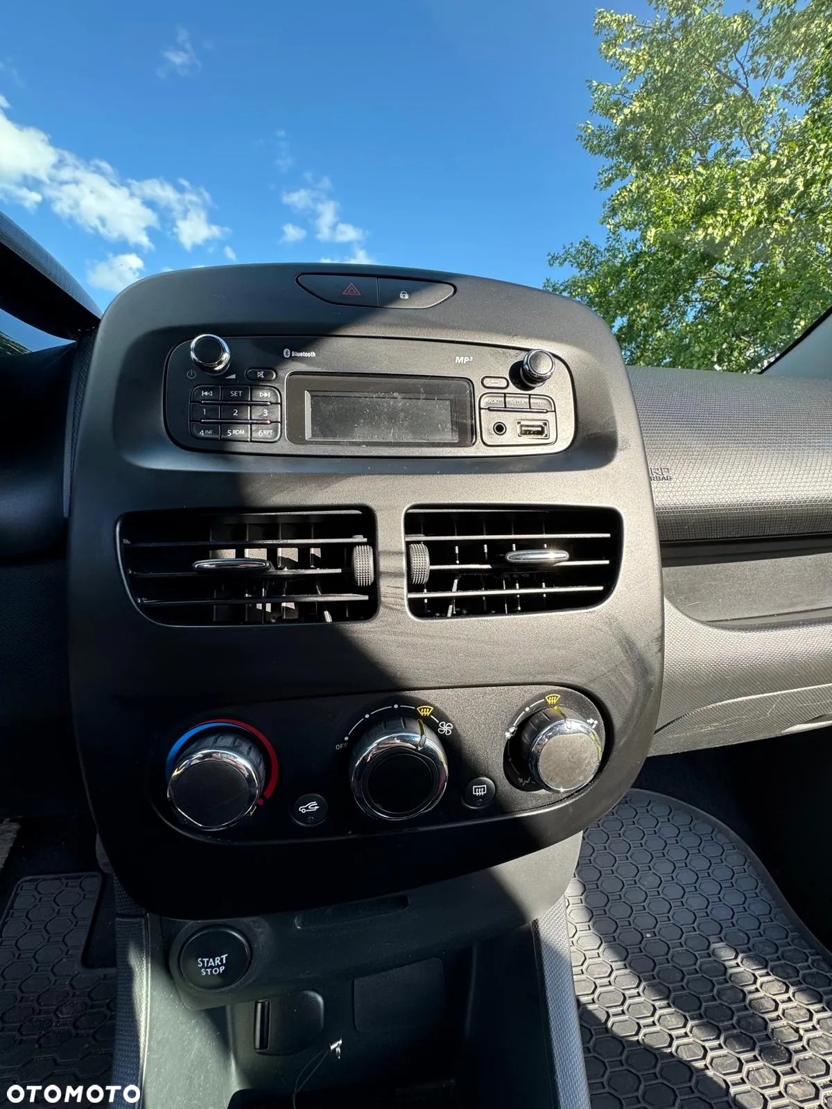 Renault Clio - 18