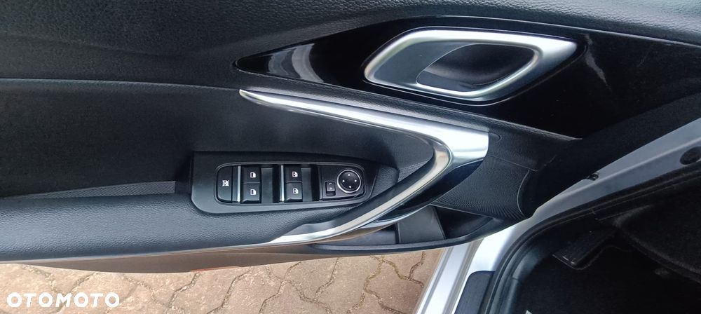 Kia Ceed 1.6 CRDi SCR M - 26