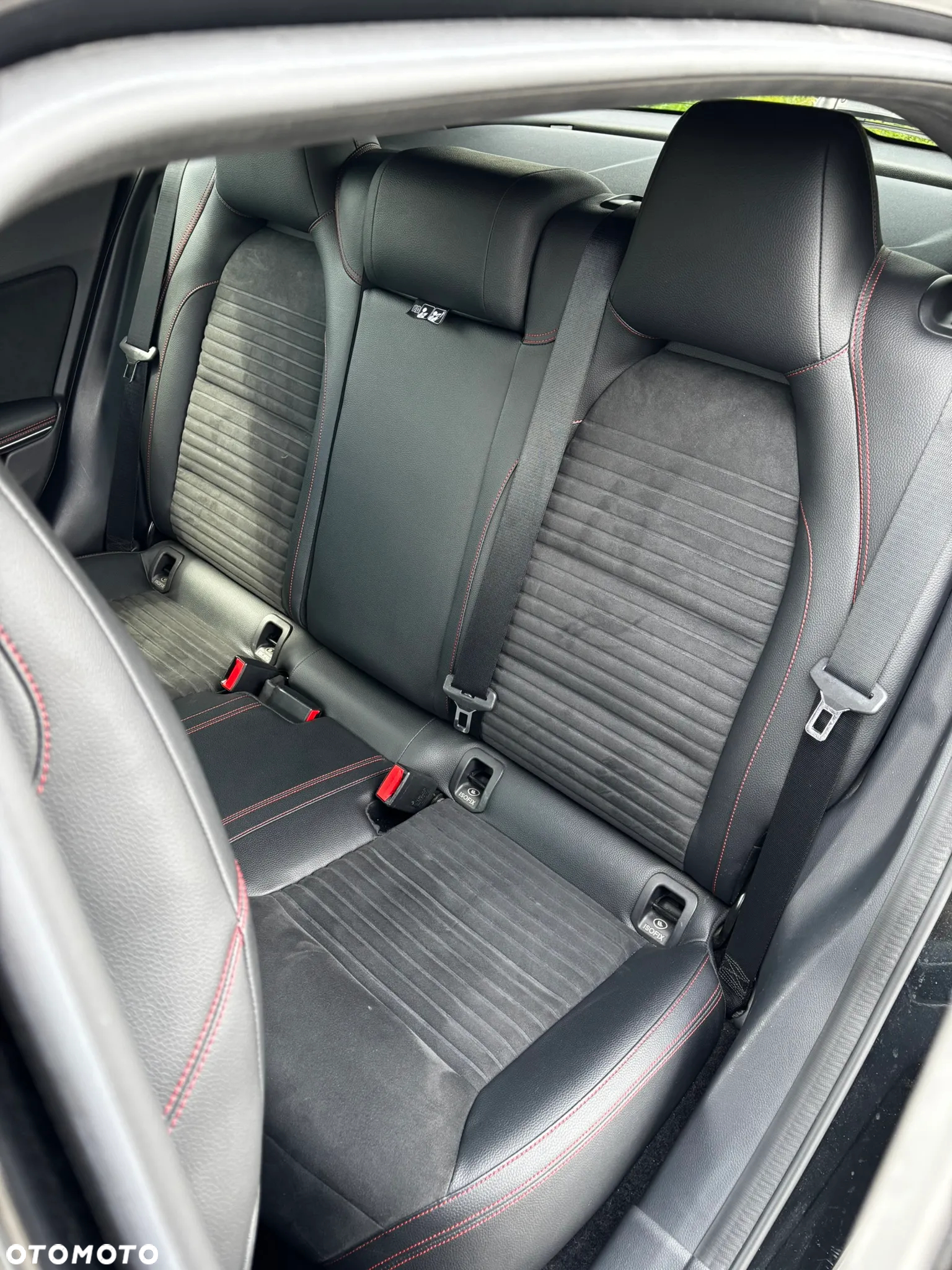 Mercedes-Benz GLA 250 4-Matic - 13