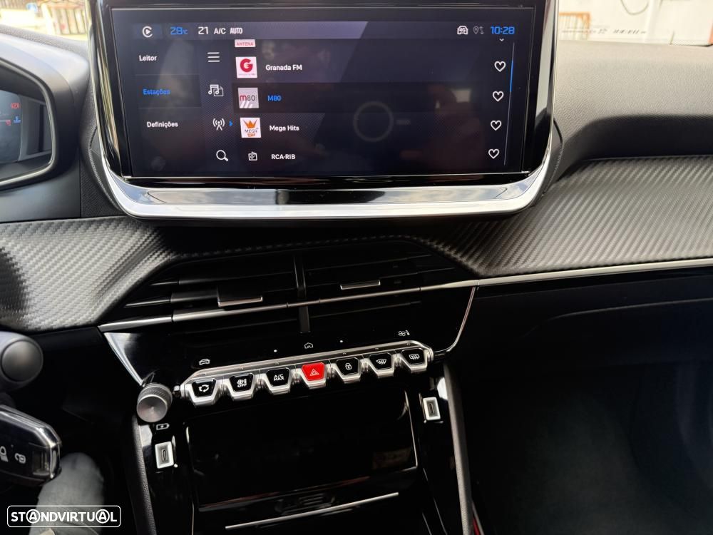 Peugeot 2008 1.2 Hybrid Allure e-DCS6 - 17