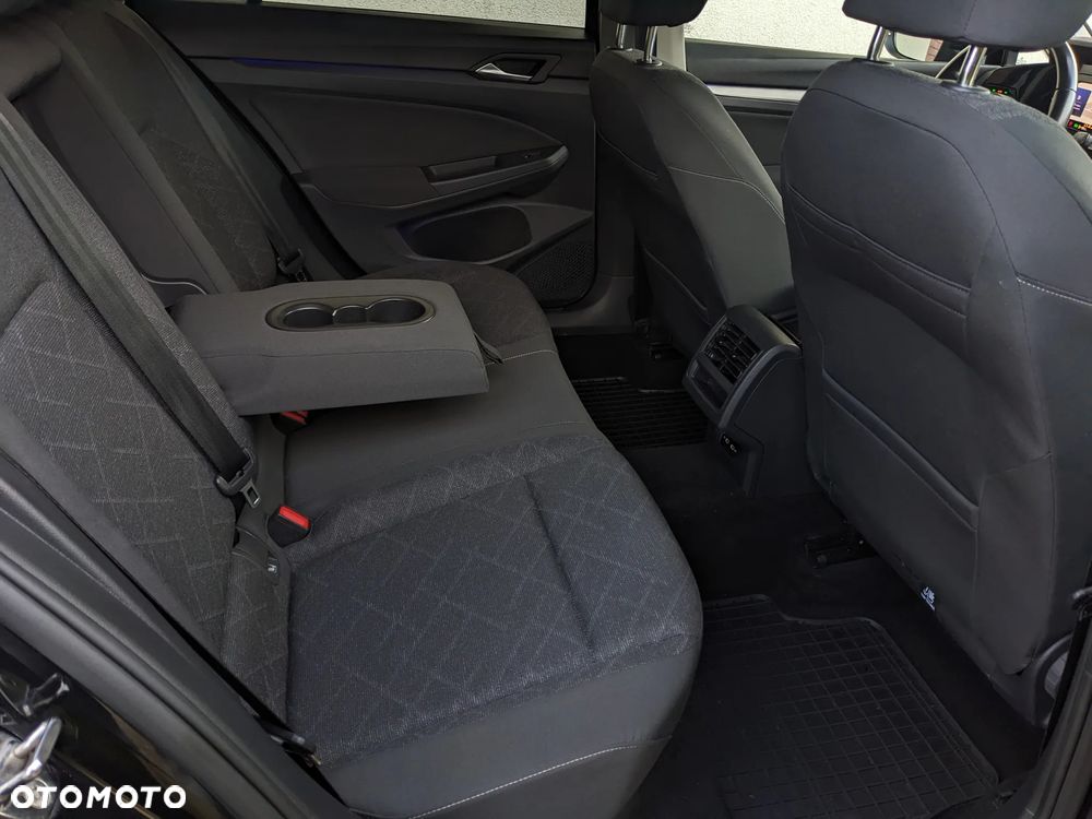 Volkswagen Golf Variant - 25