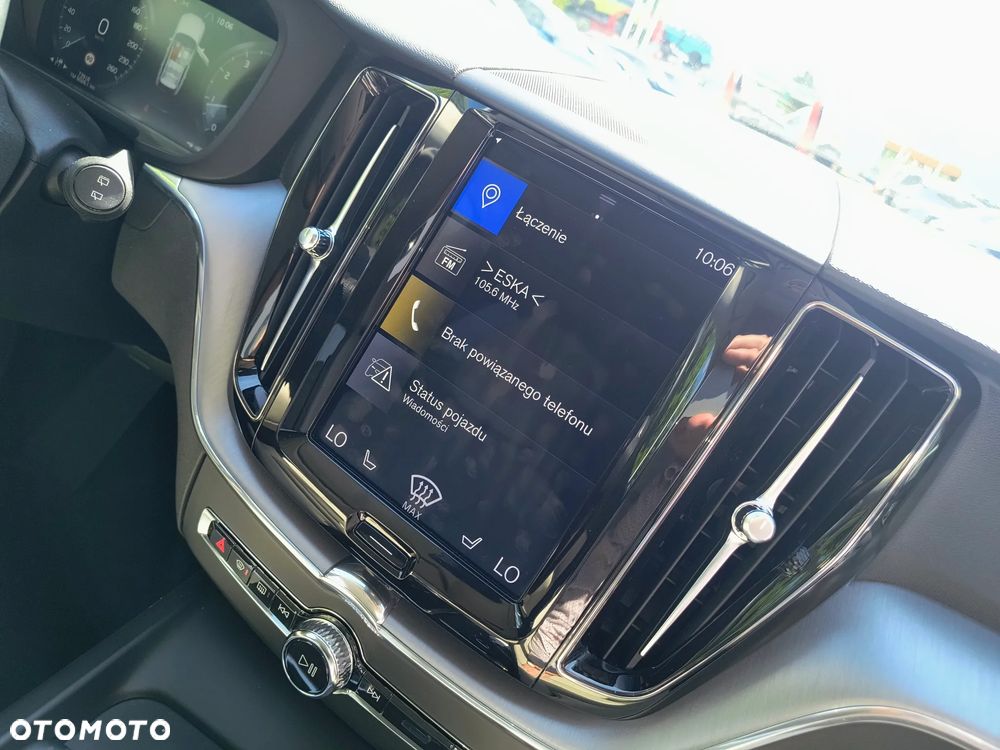Volvo XC 60 B5 B AWD Momentum - 18