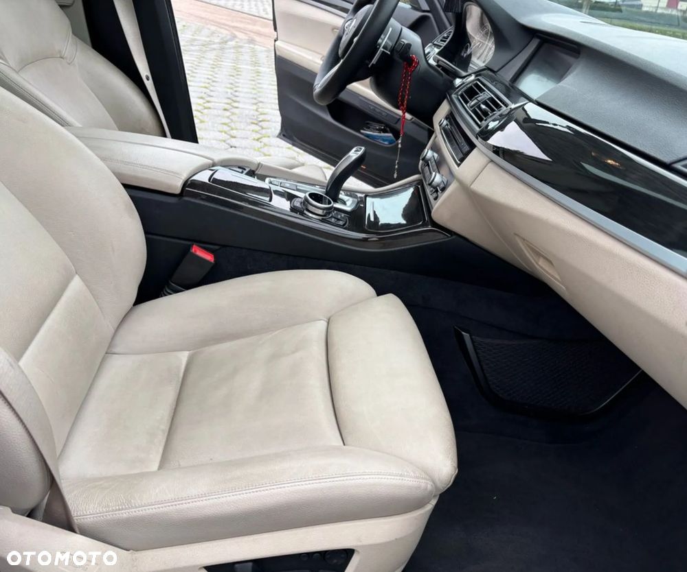 BMW Seria 5 530d xDrive - 18