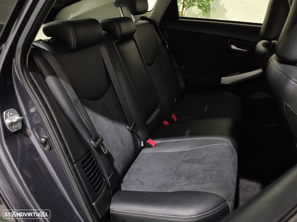 Toyota Prius 1.8 Plug-In Pack Premium - 30