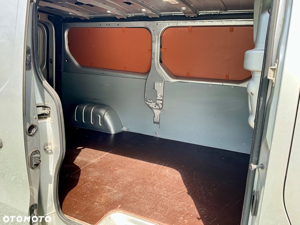 Renault TRAFIC - 11