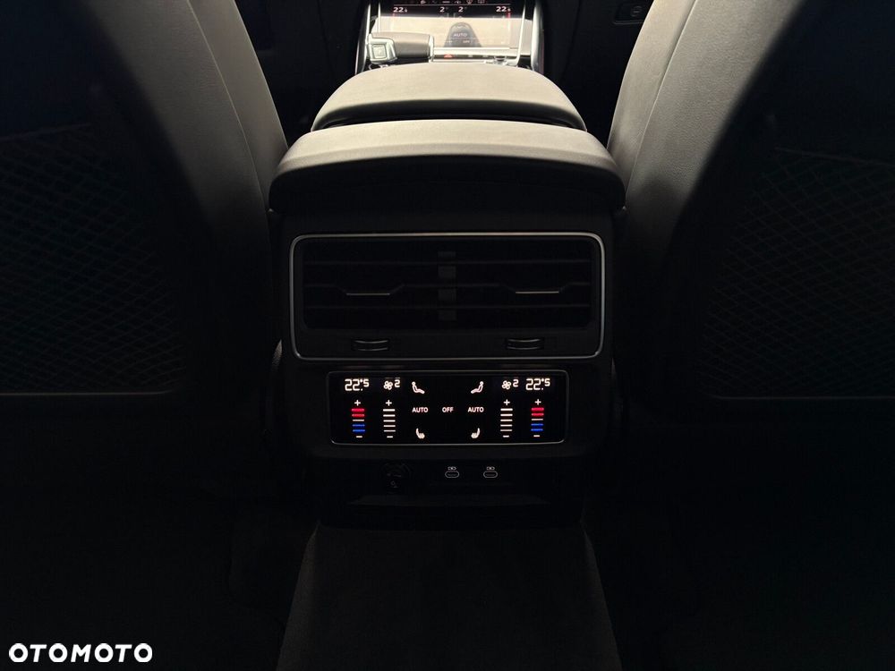 Audi Q8 - 16