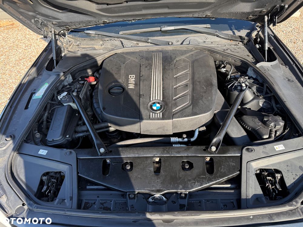 BMW Seria 5 520d Sport-Aut - 24