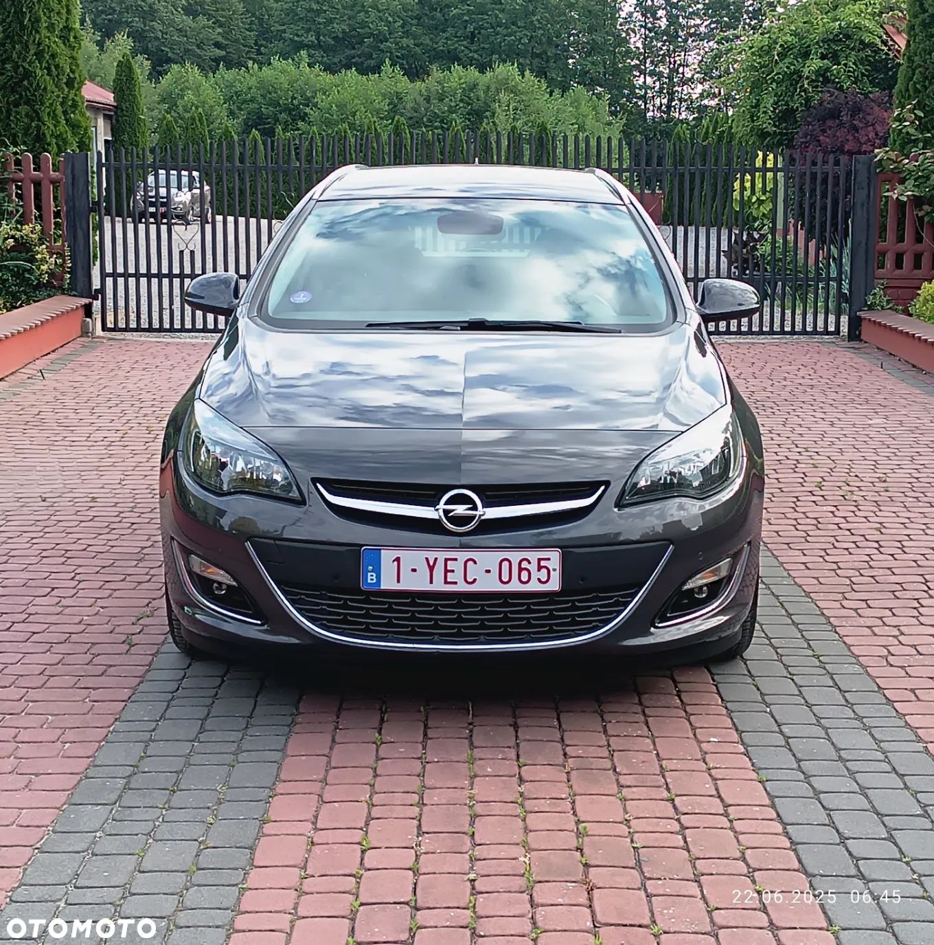 Opel Astra 1.4 Turbo Sports Tourer - 1