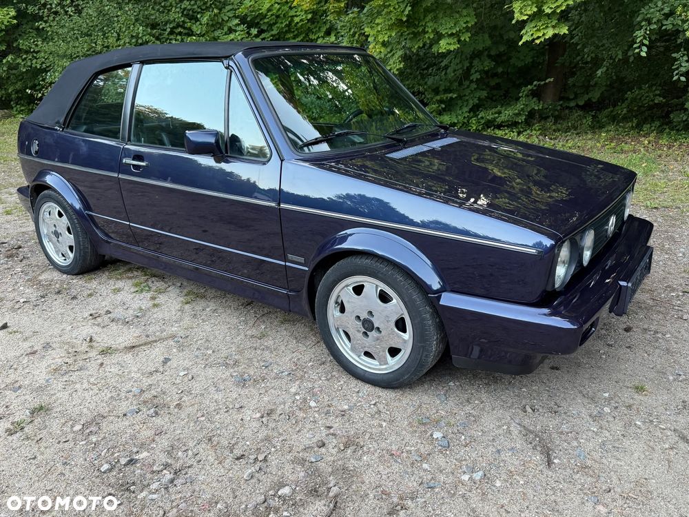 Volkswagen Golf - 8