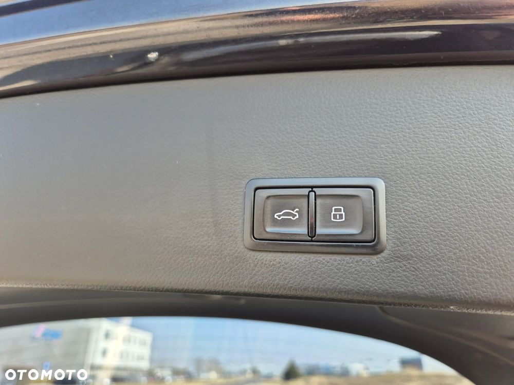 Audi A6 Avant 3.0 TDI S tronic - 13
