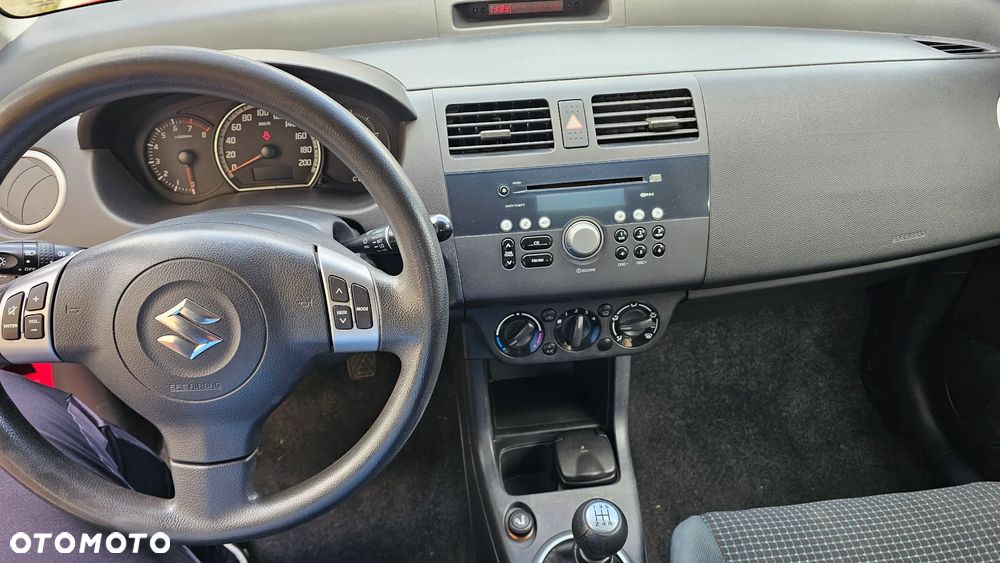 Suzuki Swift 1.3 Comfort - 22