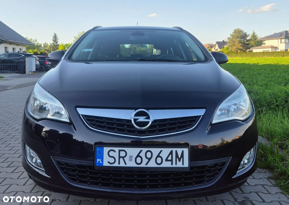Opel Astra 1.4 ecoFLEX - 19