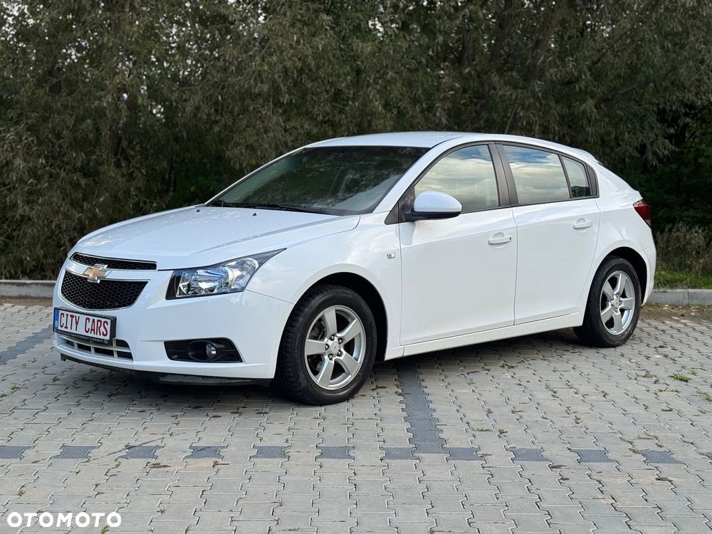 Chevrolet Cruze 1.6 LS - 1