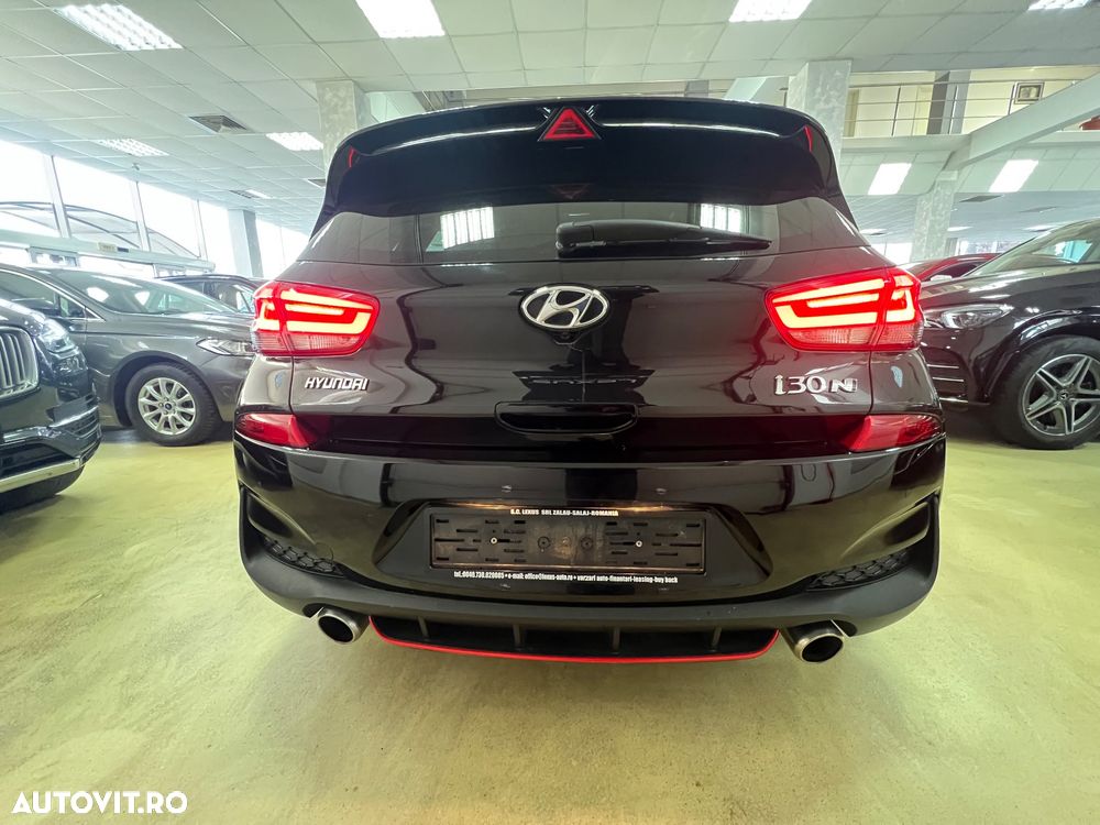 Hyundai i30 2.0 T-GDI N Performance - 11