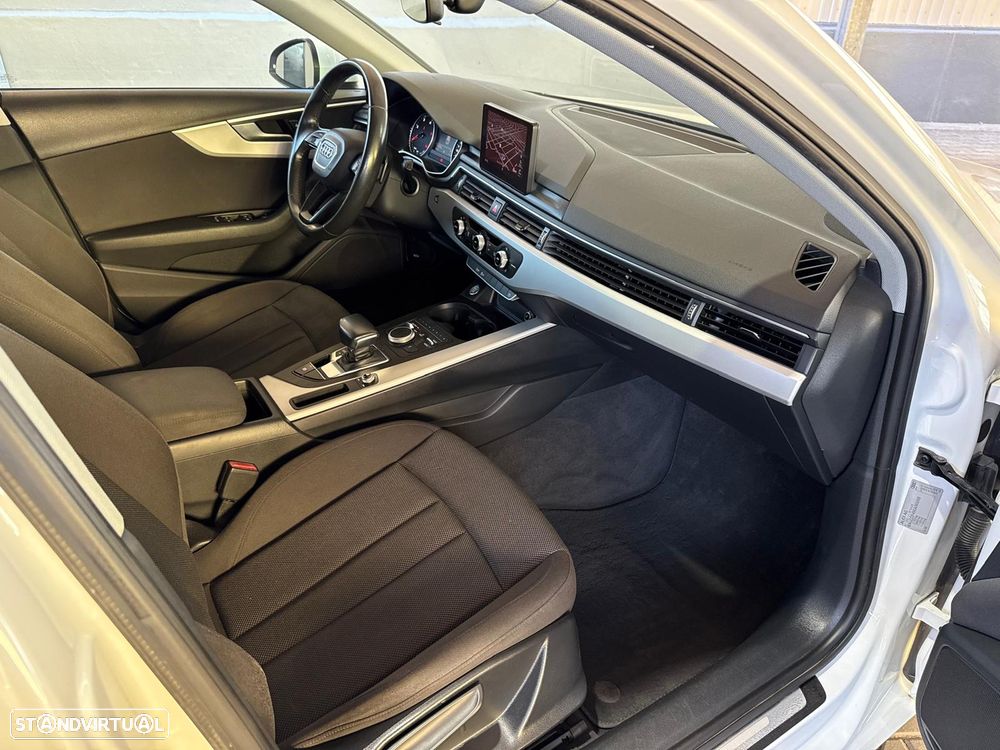 Audi A4 Avant 35 TDI Sport S tronic - 21