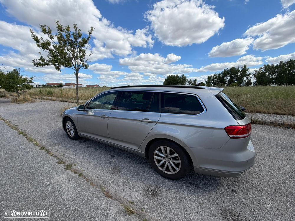 VW Passat Variant 2.0 TDI Confortline DSG - 12
