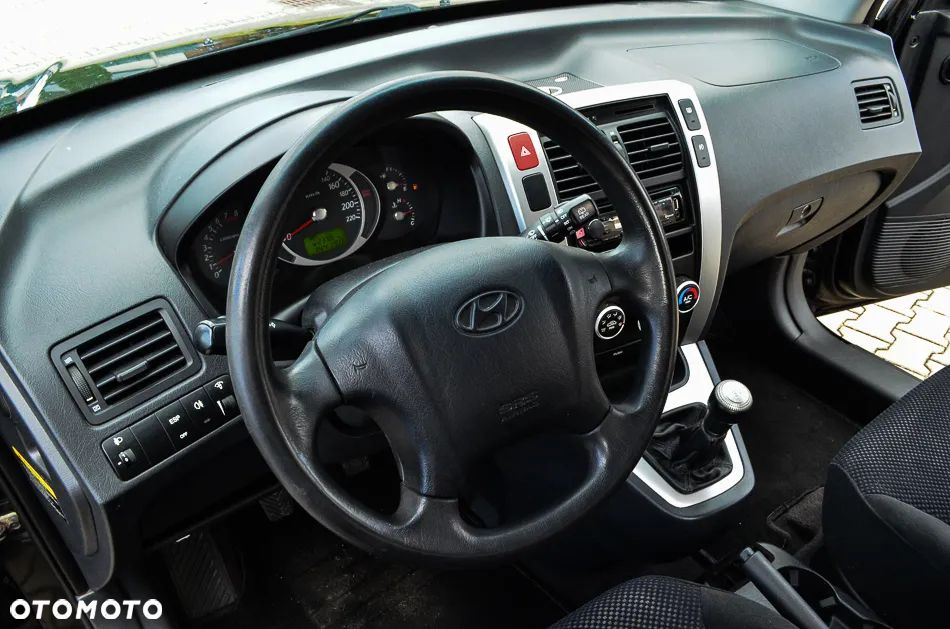 Hyundai Tucson 2.0 2WD GLS - 34