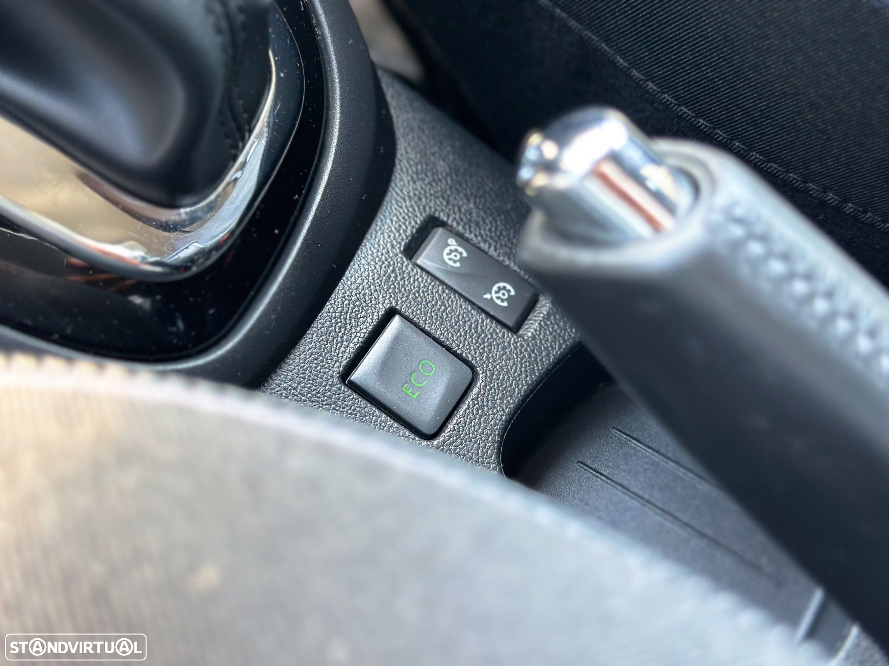 Renault Captur 1.5 dCi EDC - 22