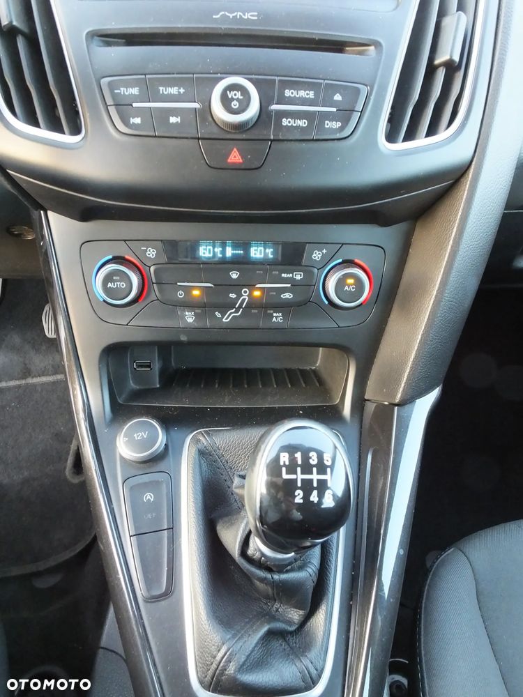 Ford Focus 1.5 TDCi DPF Start-Stopp-System Titanium - 35
