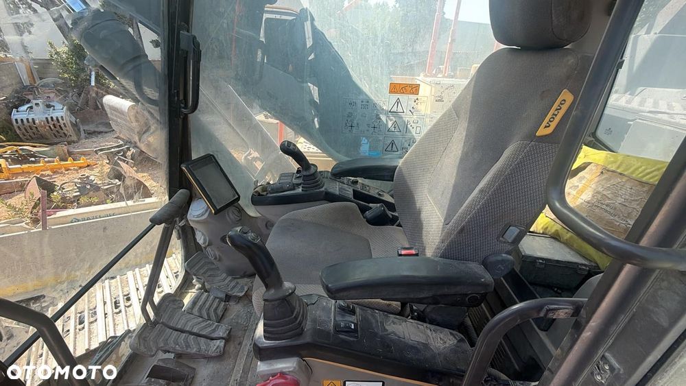 Volvo EC 220 EL Super Stan, komplet łyżek ,6200 mth - 2