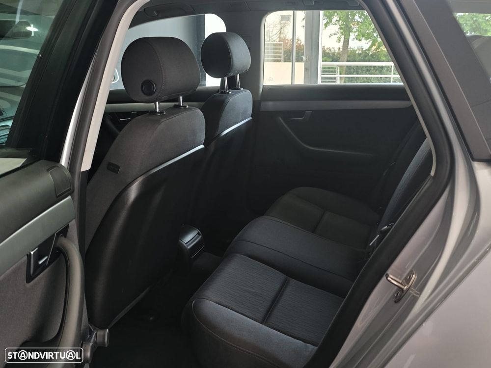 Audi A4 Avant 2.0 TDI DPF - 33