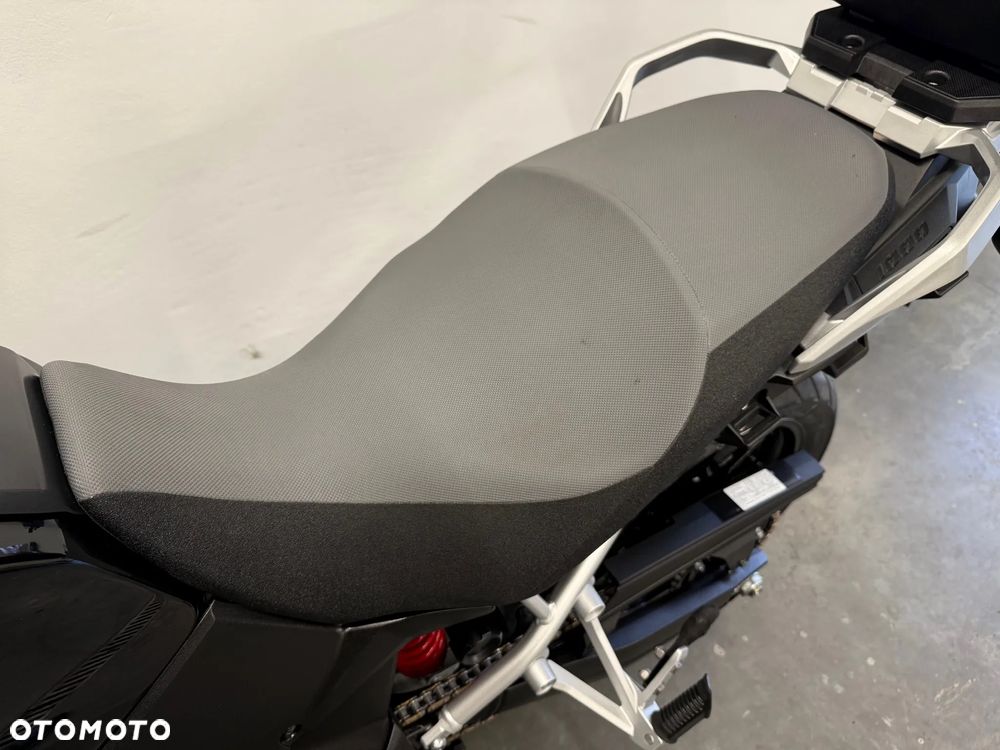 Suzuki V-STROM - 27