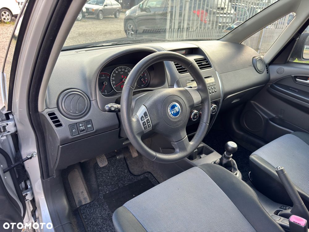 Fiat Sedici 1.9 Multijet DPF 4x4 Emotion - 17