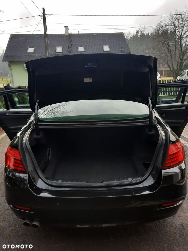 BMW Seria 5 518d - 17