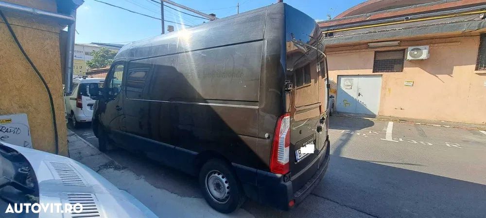 Renault Master 2.3 Combi 3,5t L2H2 8+1 locuri Confort 4,7 m3 - 2