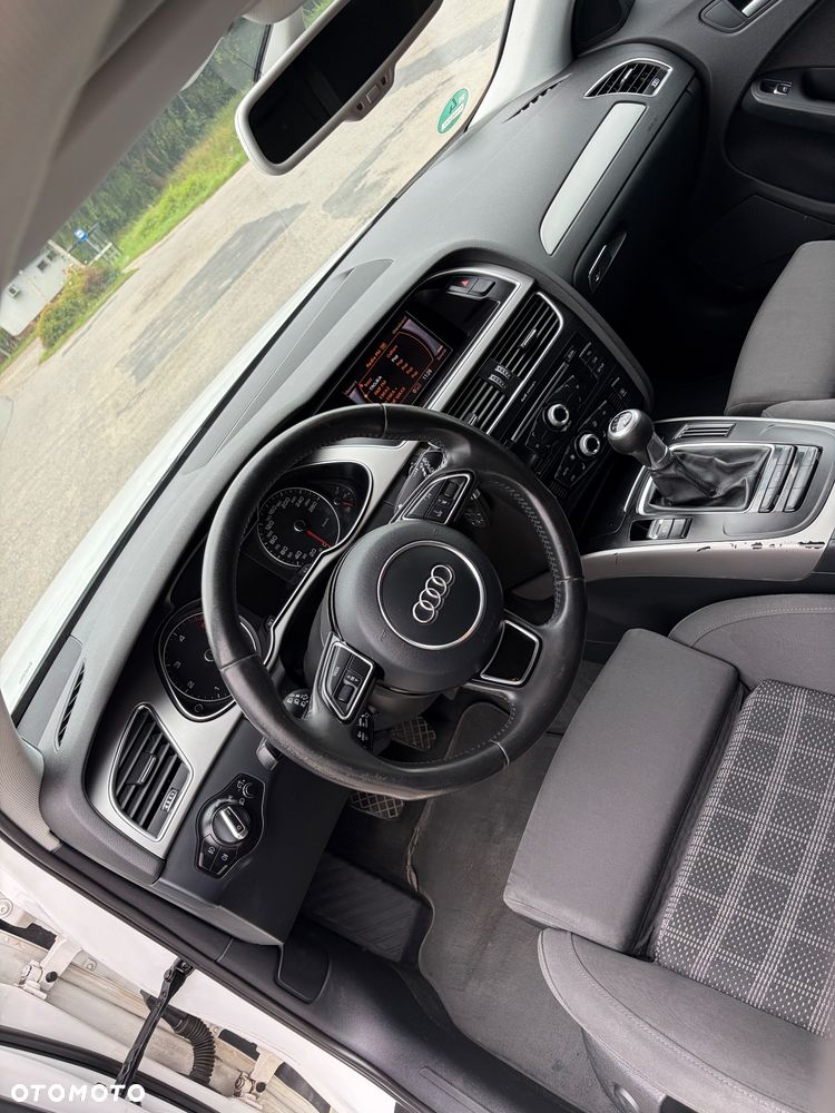Audi A4 Avant 2.0 TDI DPF Ambiente - 30