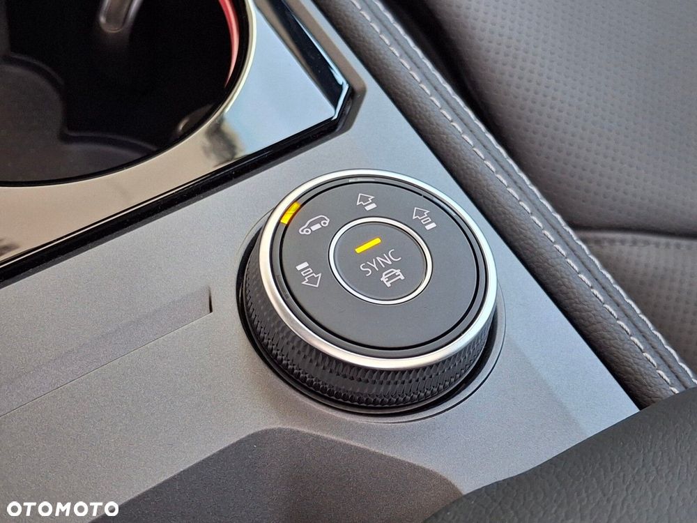 Volkswagen Touareg 3.0 V6 TDI 4Motion R-Line Final Edition - 40