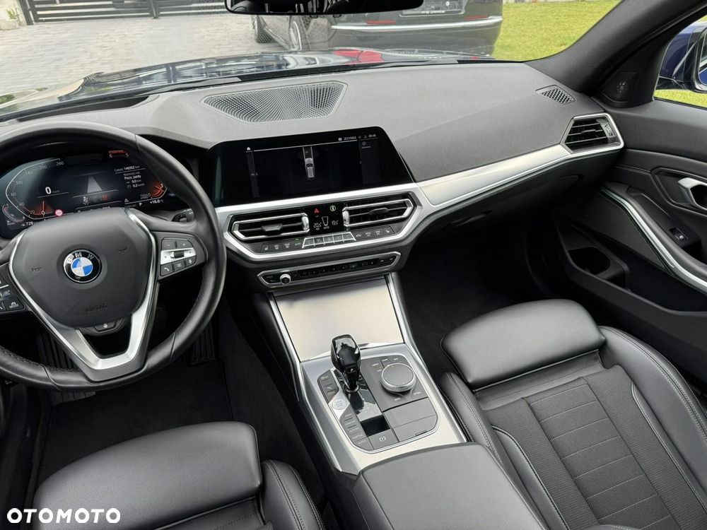 BMW Seria 3 320d Sport Line Shadow sport - 12