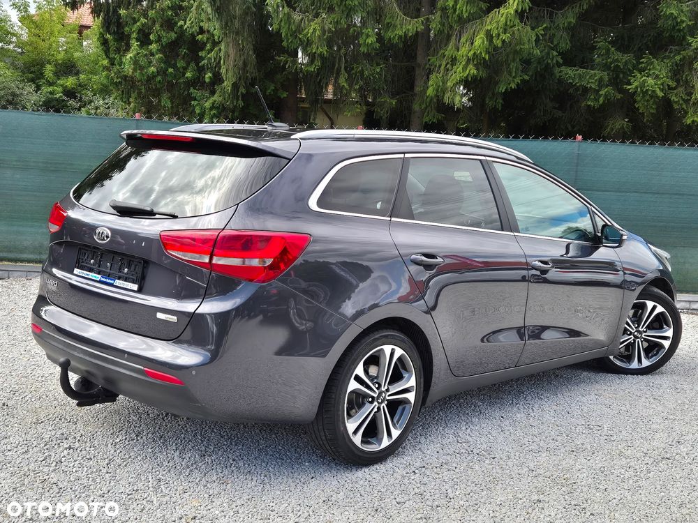 Kia Ceed 1.6 CRDi 136 ISG Platinum Edition - 16