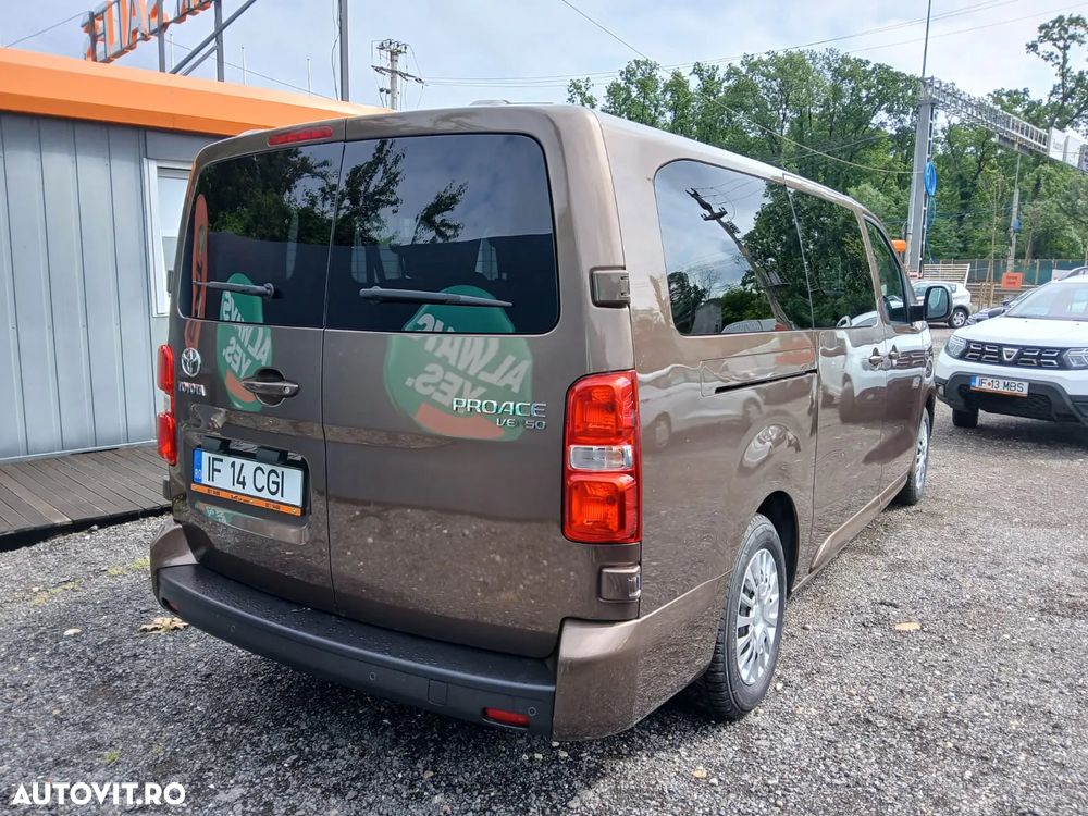 Toyota Proace 1.5 D-4D 120CP 7+1 L2H1 Comfort - 4