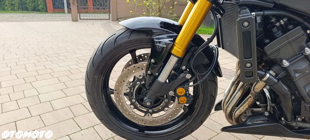 Yamaha FZ8 - 36