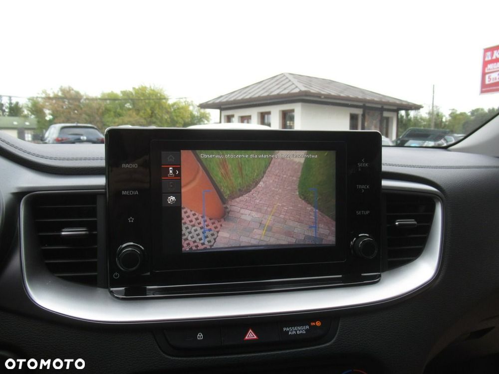 Kia Ceed 1.5 T-GDI M - 20