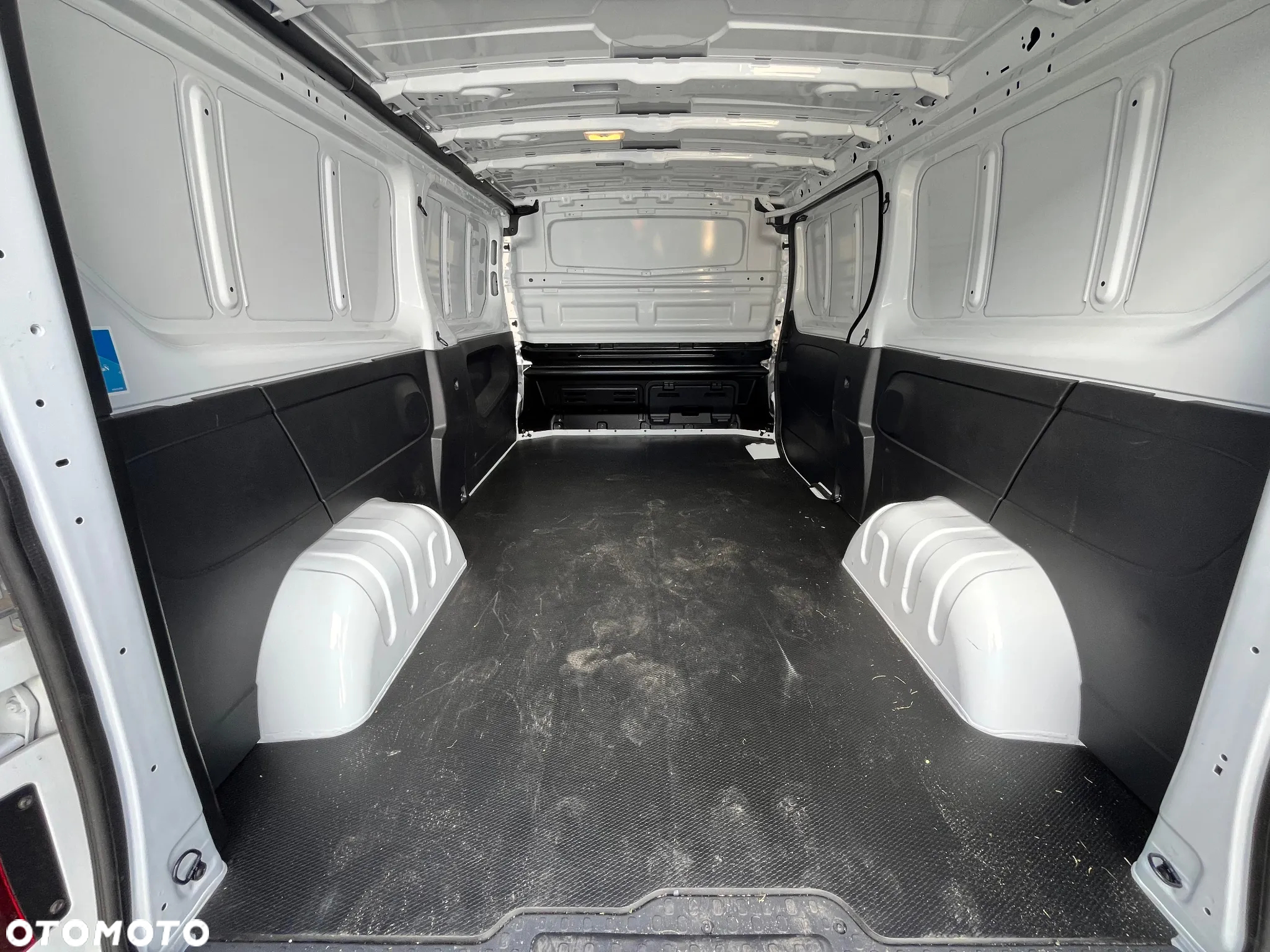 Renault Trafic - 22