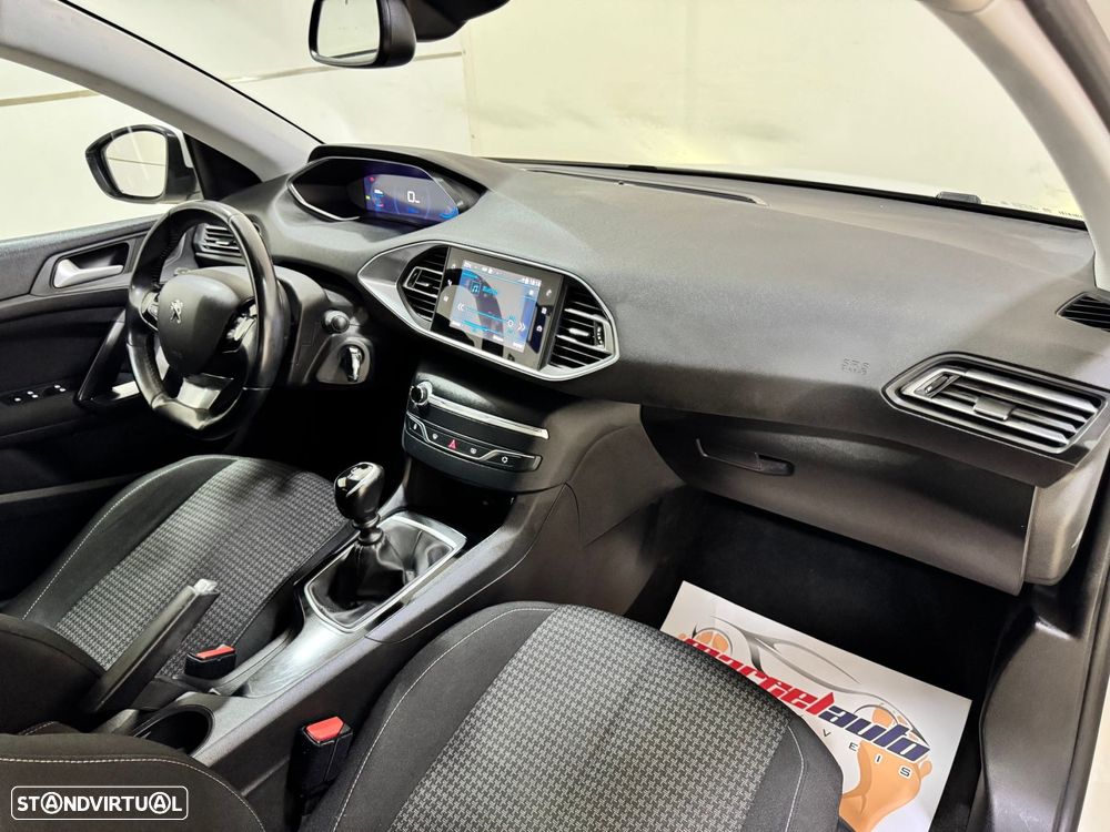 Peugeot 308 1.5 BlueHDi Style - 41