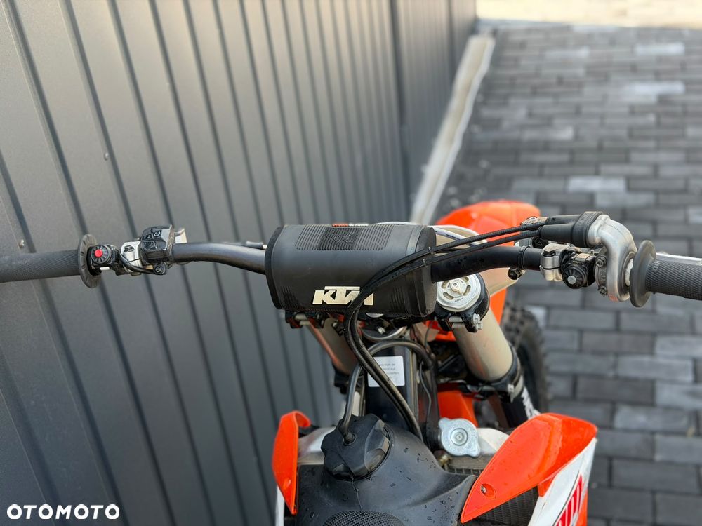 KTM SXF - 4