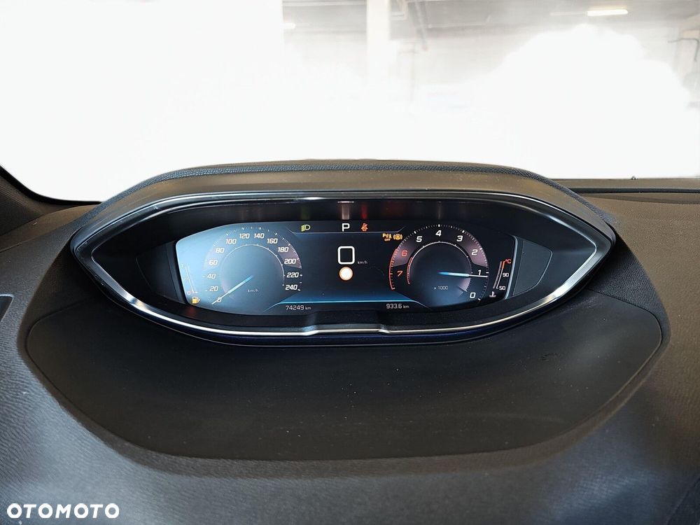 Peugeot 3008 - 16