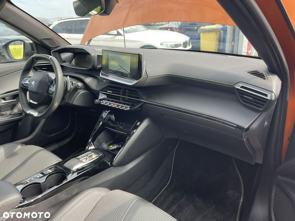 Peugeot 2008 1.2 PureTech GT S&S EAT8 - 13