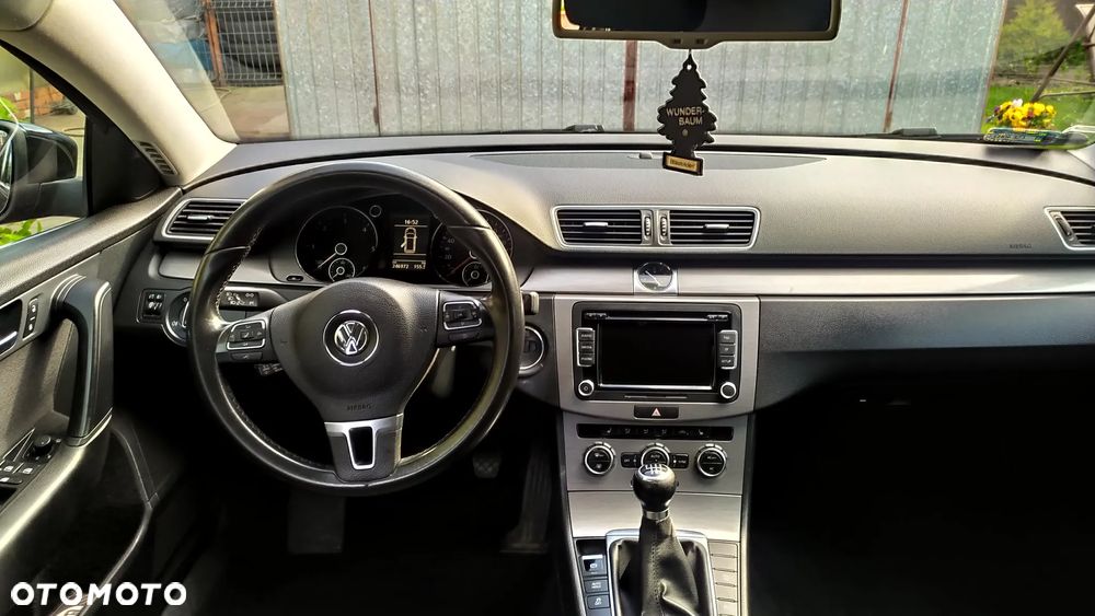 Volkswagen Passat 2.0 TDI Comfortline - 5