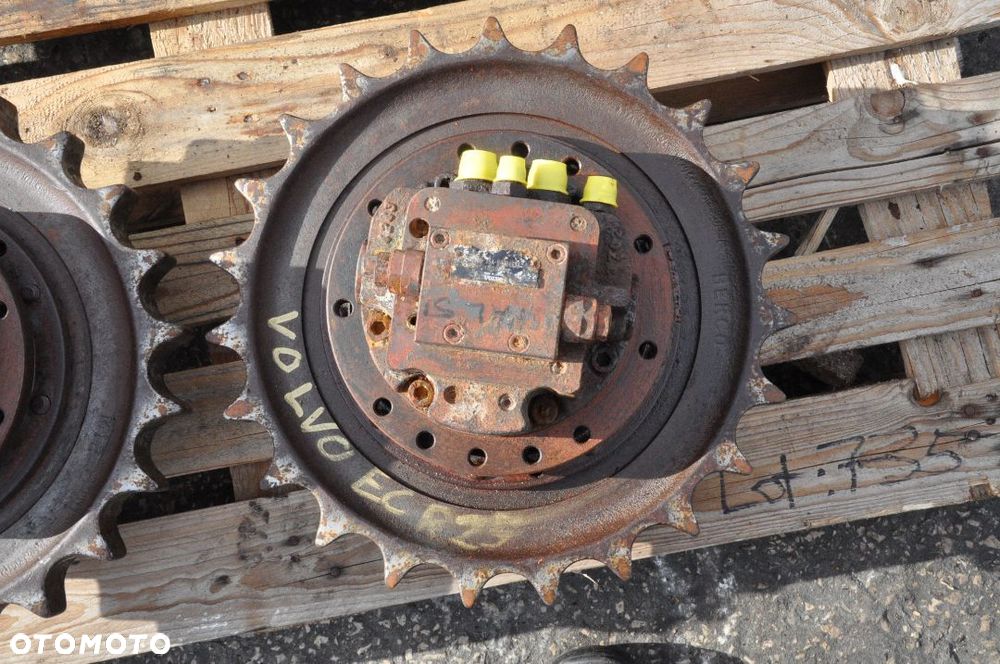 SILNIK JAZDY NAPĘD GĄSIENIC VOLVO ECR 25 - 3