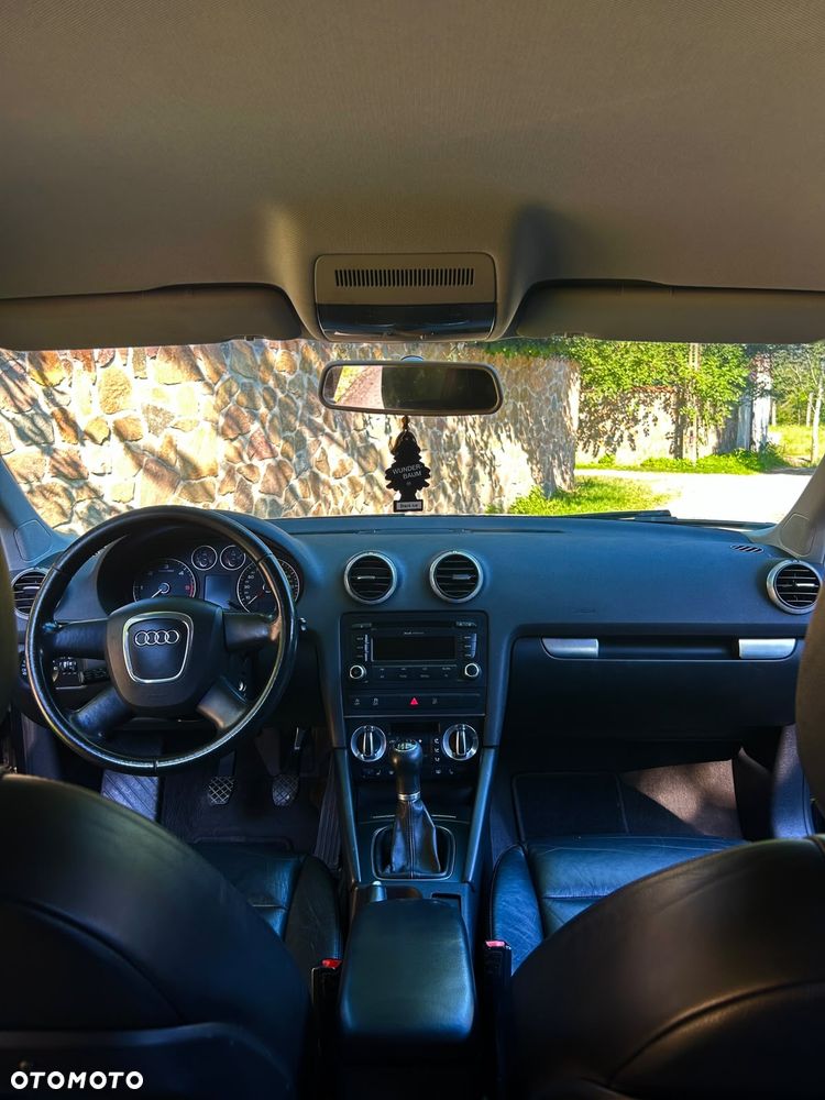 Audi A3 Sportback 1.6 TDI DPF Attraction - 12