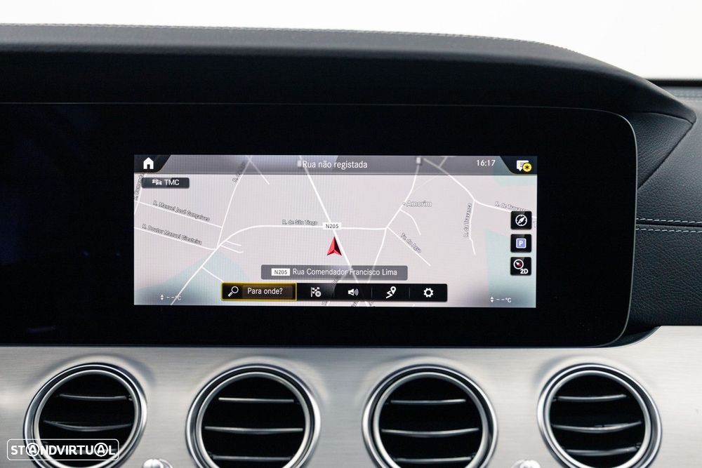 Mercedes-Benz E 300 e AMG Line - 37