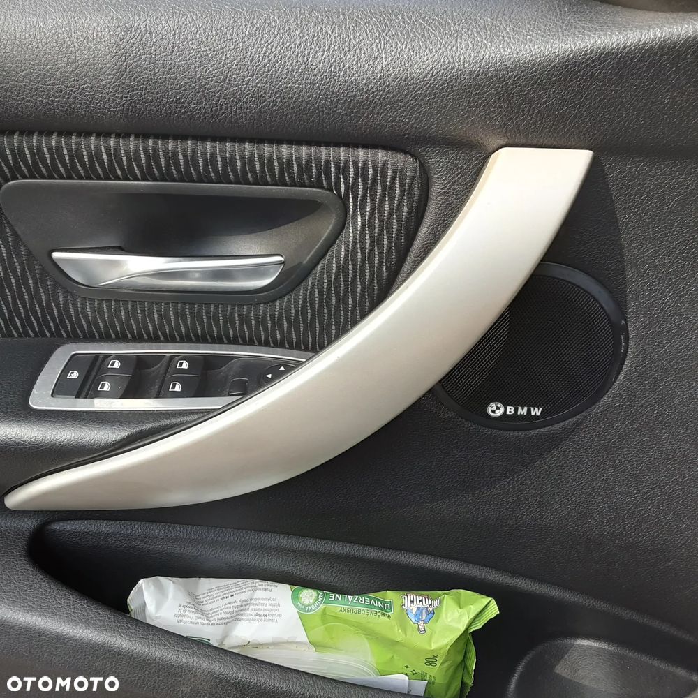 BMW Seria 3 - 17