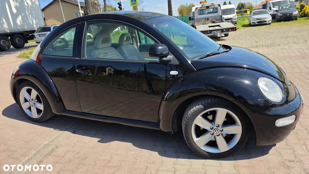 Volkswagen New Beetle 2.0 - 30