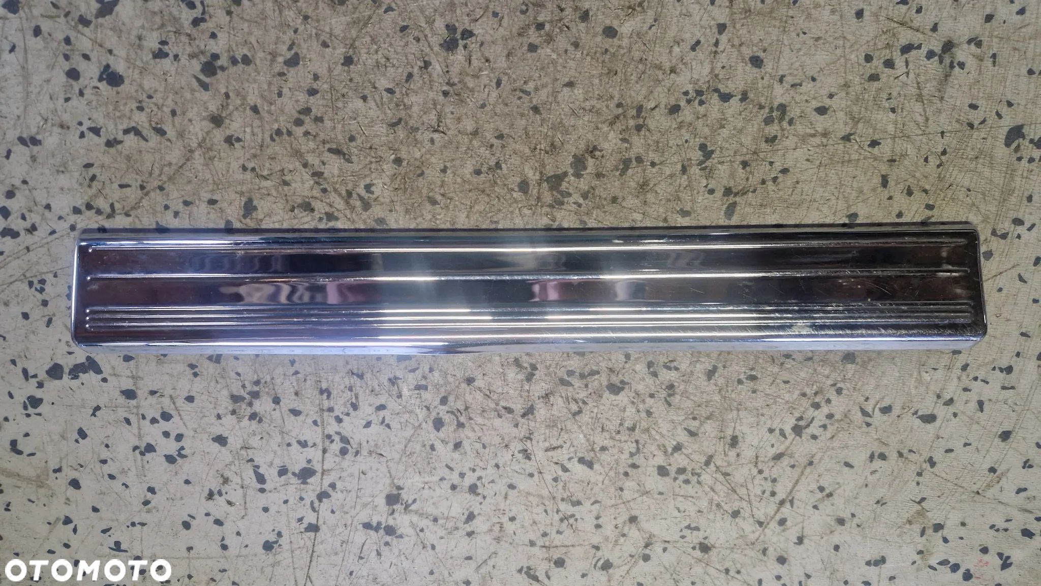 MERCEDES W220 NAKŁADKA PROGOWA PRAWY PRZÓD A2206805535 - 1